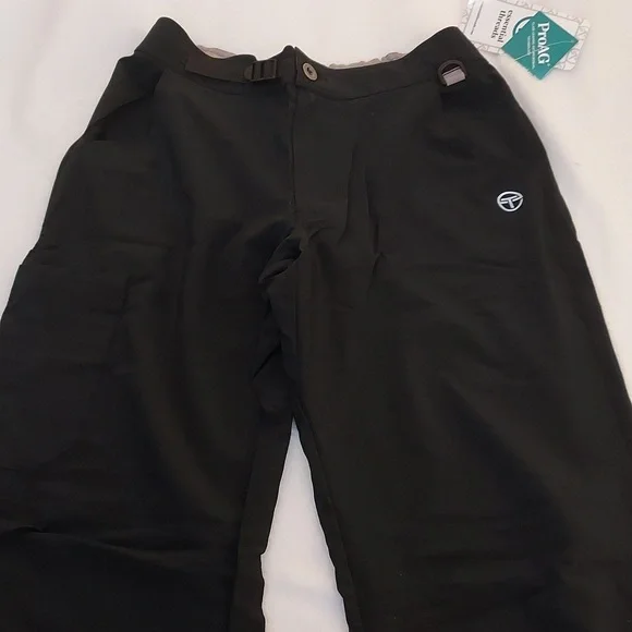 Essential Threads Welby mens Scrubs set - Picture 3 of 16